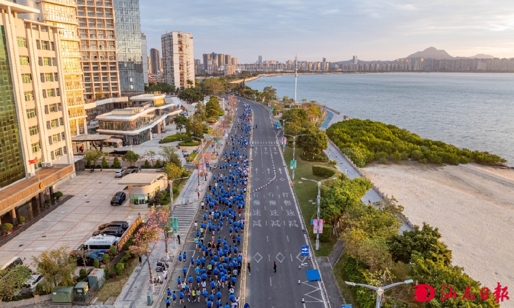 国内外“铁人”齐聚汕尾品清湖！畅享冬日的“速度与激情”